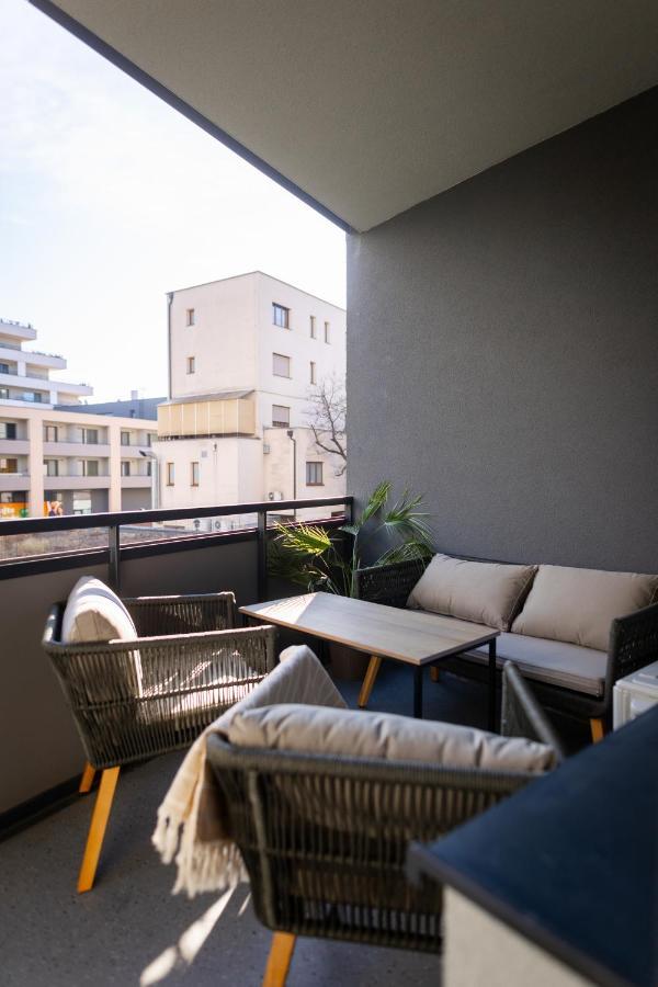 Quiet & Cozy Apartment Old Town - Free Underground Parking Kosice Exterior photo
